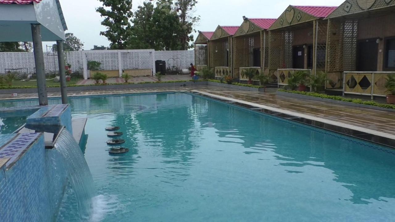 Midwaay Resort Patratu Ngoại thất bức ảnh